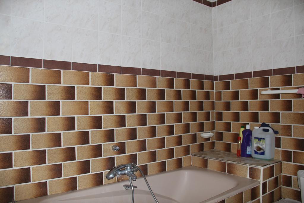 Holiday Home Maison De La Litiere Pugny-Chatenod الغرفة الصورة
